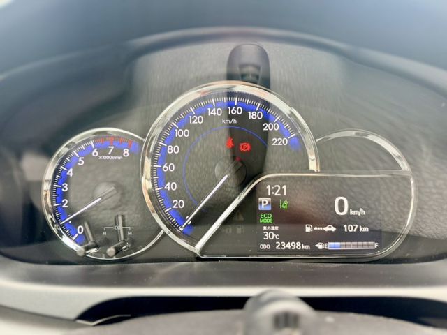 2022 TOTOYA YARIS CROSSOVER~實跑2萬多KM✅I KEY✅方向盤快控鍵✅恆溫空調✅換檔撥片  第5張相片