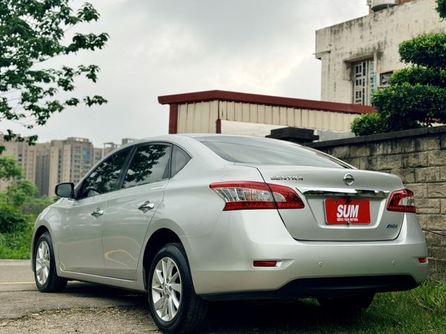 2016 NISSAN SENTRA~實跑１０萬多KM～保證里程✅定速巡航✅方向盤快控鍵✅後座出風口✅倒車輔助系統  第2張相片