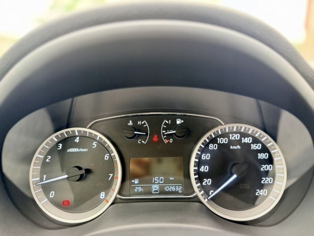 2016 NISSAN SENTRA~實跑１０萬多KM～保證里程✅定速巡航✅方向盤快控鍵✅後座出風口✅倒車輔助系統  第7張相片