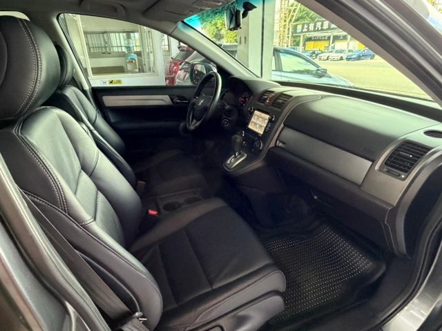 ❱❱❱暢銷休旅車~VTi-S✔️霸氣✔️省稅✔️保值又好開✅電動天窗✅定速巡航✅恆溫空調✅分區溫控  第15張相片