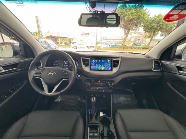 ❱❱❱TUCSON 尊貴TURBO運動休旅車✔️一手車✔️原鈑件✅I KEY✅全景天窗✅駕駛座電動調整✅定速巡航  第2張相片