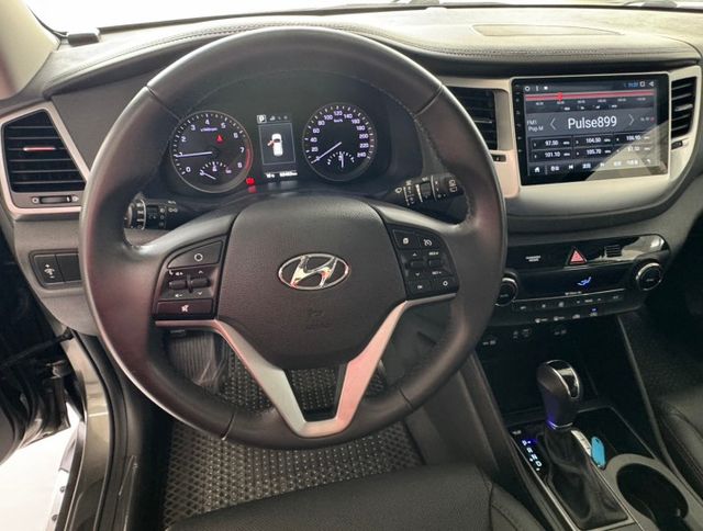 ❱❱❱TUCSON 尊貴TURBO運動休旅車✔️一手車✔️原鈑件✅I KEY✅全景天窗✅駕駛座電動調整✅定速巡航  第9張相片