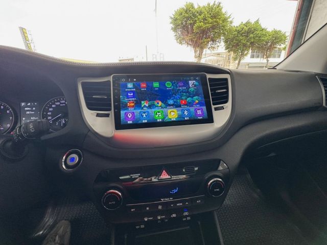 ❱❱❱TUCSON 尊貴TURBO運動休旅車✔️一手車✔️原鈑件✅I KEY✅全景天窗✅駕駛座電動調整✅定速巡航  第11張相片