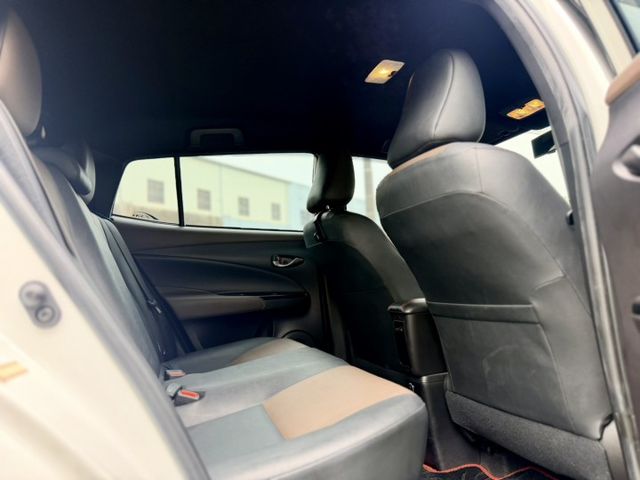 ❱❱❱跨界休旅車~最頂級✔️高妥善率✔️好開好保養✔️低里程✅空力套件✅雙色內裝✅I KEY✅恆溫空調✅換檔撥片  第9張相片
