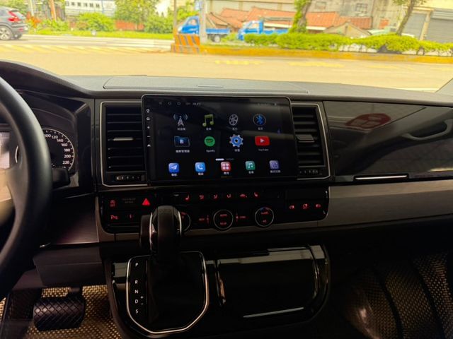 ❱❱❱市場稀有廂型休旅車~鋁圈正BBS~車宿露營 ✅原版件✅低里程✅電動雙側滑門✅電動尾門✅後座折疊小桌  第7張相片