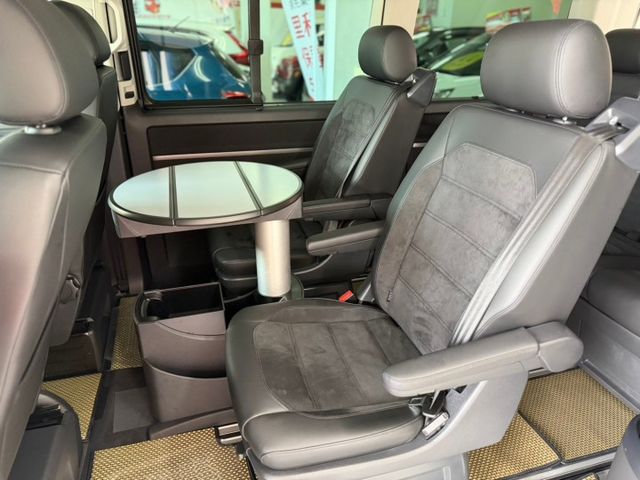 ❱❱❱市場稀有廂型休旅車~鋁圈正BBS~車宿露營 ✅原版件✅低里程✅電動雙側滑門✅電動尾門✅後座折疊小桌  第9張相片
