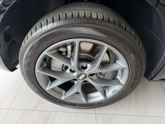 ❱❱❱市場稀有廂型休旅車~鋁圈正BBS~車宿露營 ✅原版件✅低里程✅電動雙側滑門✅電動尾門✅後座折疊小桌  第16張相片
