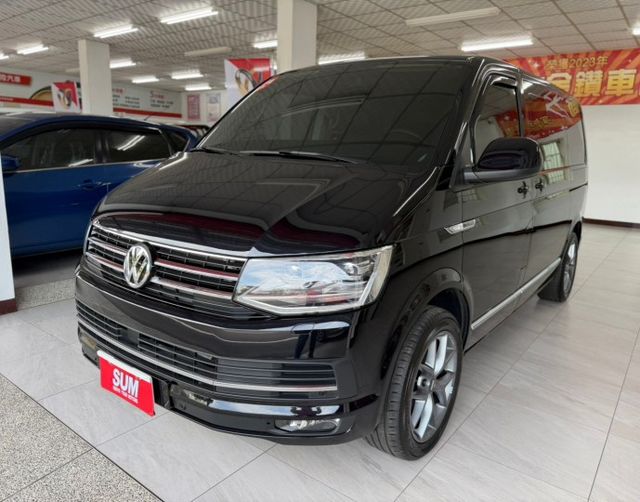 ❱❱❱市場稀有廂型休旅車~鋁圈正BBS~車宿露營 ✅原版件✅低里程✅電動雙側滑門✅電動尾門✅後座折疊小桌  第17張相片