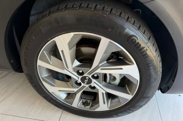 ❱❱❱1.0T 智慧油電時尚版✔️省油✔️舒適與駕馭樂趣  ✅原鈑件✅低里程✅定速巡航✅恆溫空調✅方向盤快控鍵✅中控螢幕  第14張相片