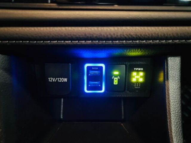 TOYOTA豐田 ALTIS  第10張相片