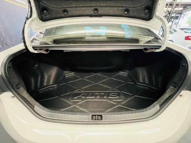 TOYOTA豐田 ALTIS  第13張相片
