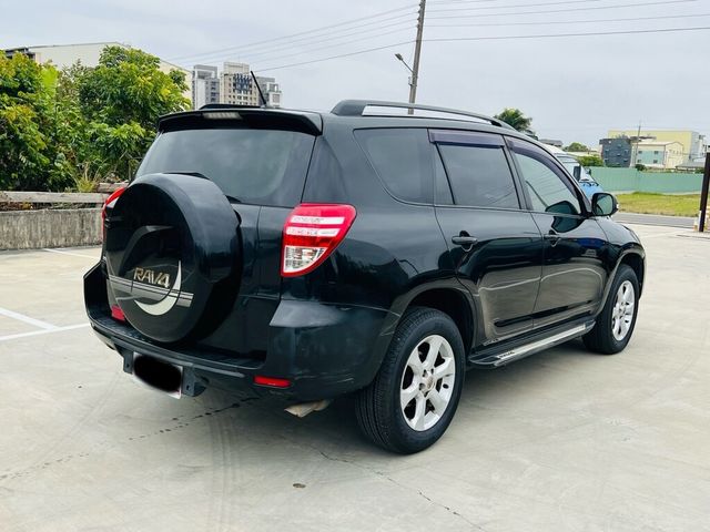 TOYOTA豐田 RAV4  第12張相片