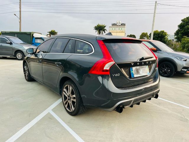 VOLVO富豪 V60  第6張相片