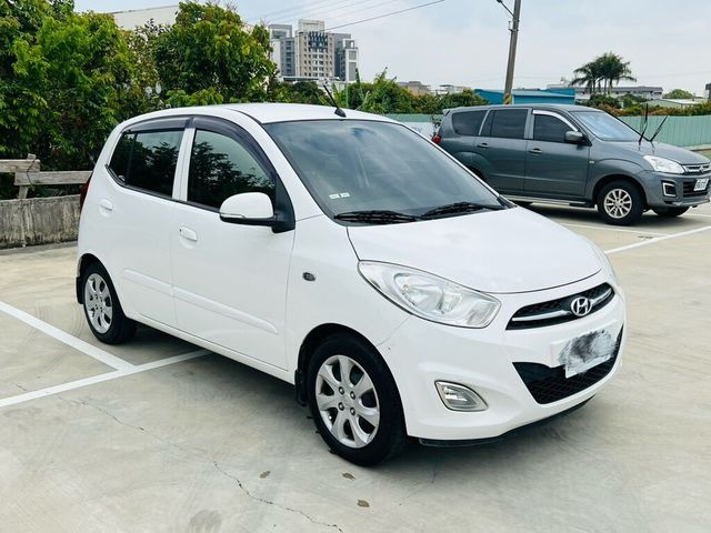 HYUNDAI現代 I10  第3張相片