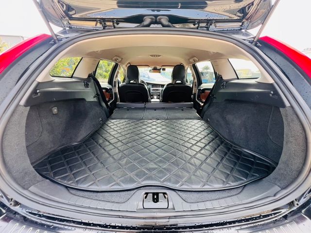 VOLVO富豪 V60  第9張相片