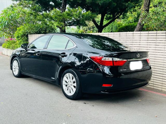LEXUS凌志 ES300H  第8張相片