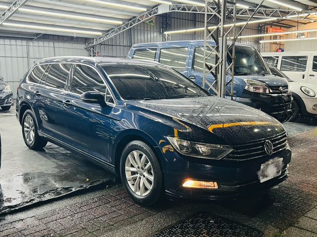 VOLKSWAGEN福斯 PASSAT VARIANT  第2張相片