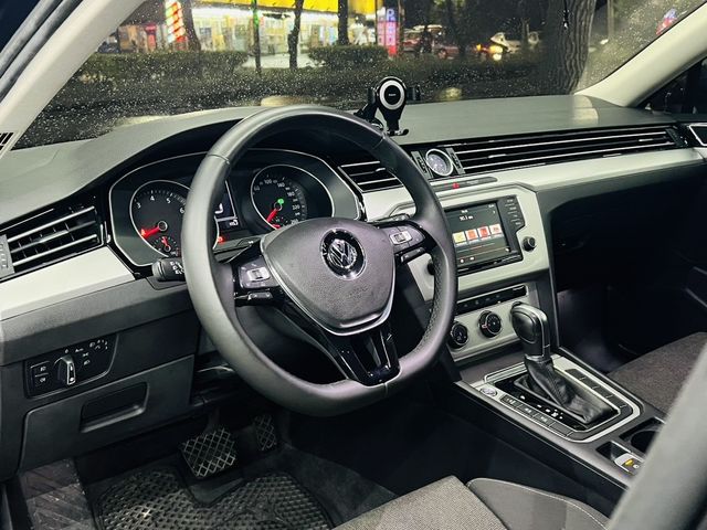 VOLKSWAGEN福斯 PASSAT VARIANT  第10張相片