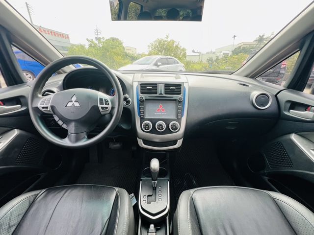 MITSUBISHI三菱 COLT PLUS  第4張相片