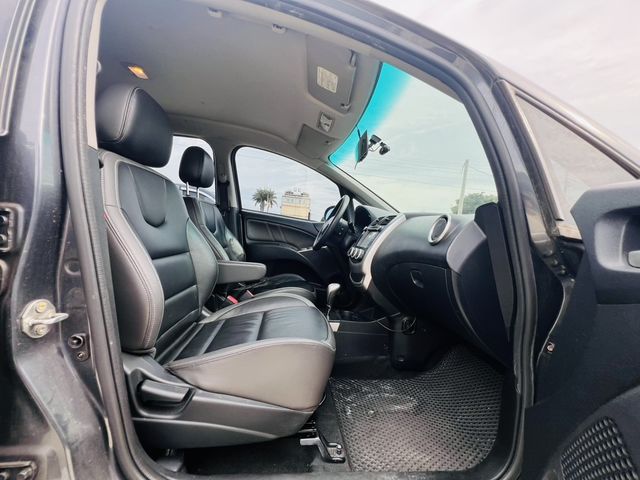 MITSUBISHI三菱 COLT PLUS  第5張相片