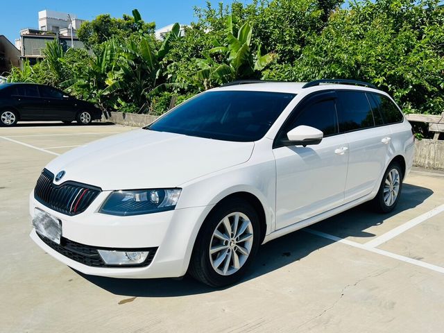 SKODA司科達 OCTAVIA COMBI  第1張相片