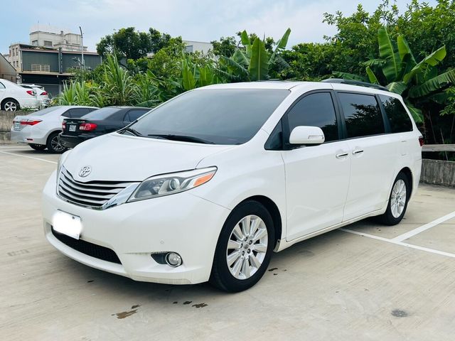 TOYOTA豐田 SIENNA  第1張相片