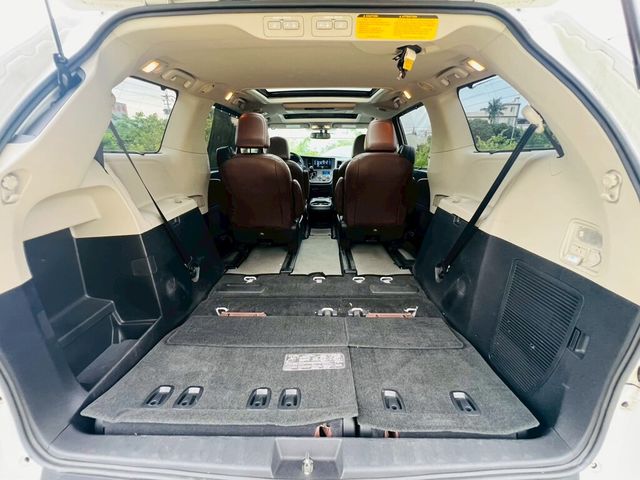 TOYOTA豐田 SIENNA  第7張相片