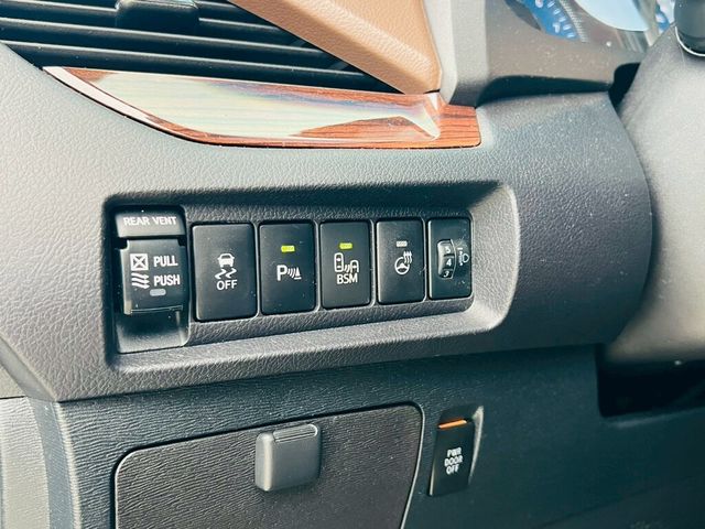 TOYOTA豐田 SIENNA  第9張相片