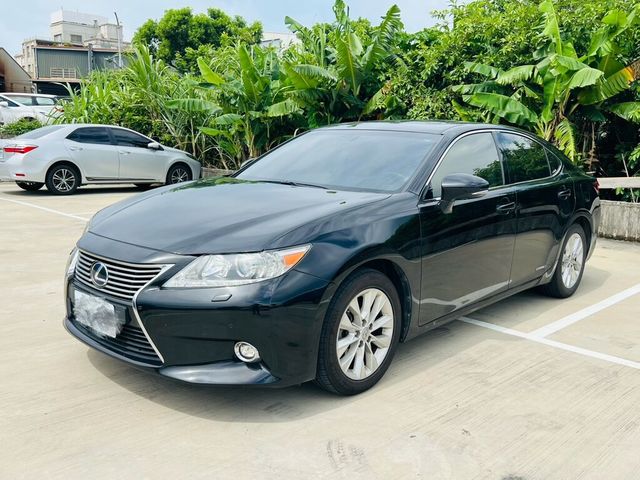 LEXUS凌志 ES300H  第1張相片