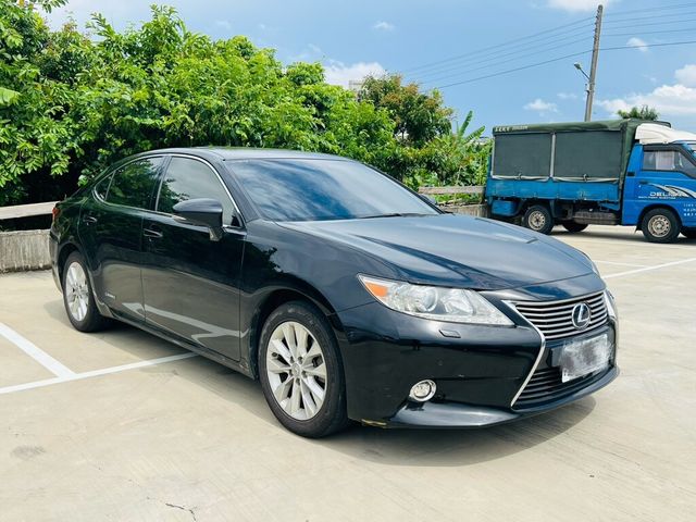LEXUS凌志 ES300H  第2張相片