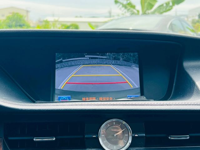 LEXUS凌志 ES300H  第9張相片