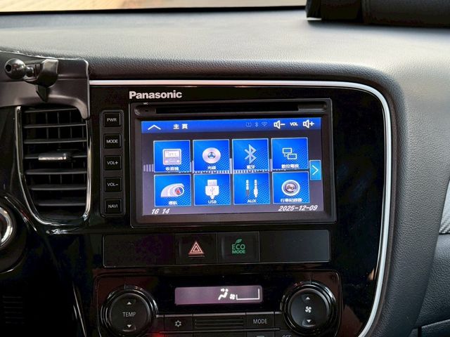 MITSUBISHI三菱 OUTLANDER  第6張相片