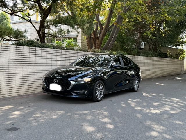 MAZDA馬自達 MAZDA 3  第2張相片