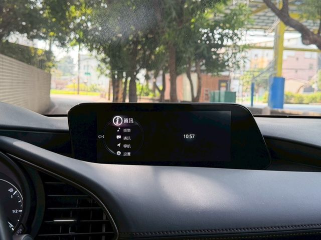 MAZDA馬自達 MAZDA 3  第7張相片