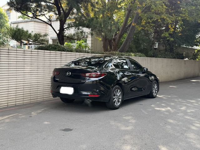 MAZDA馬自達 MAZDA 3  第13張相片