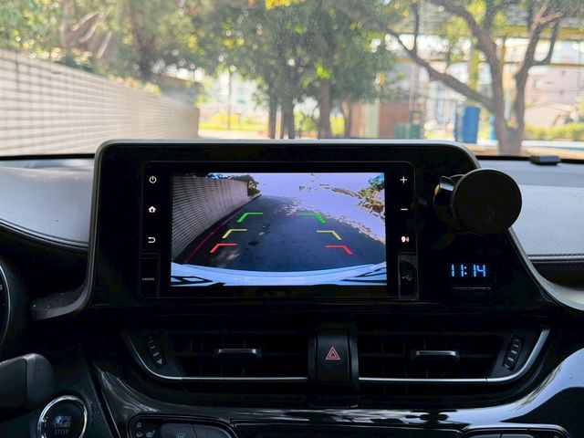 TOYOTA豐田 C-HR  第9張相片