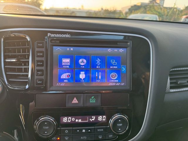 MITSUBISHI三菱 OUTLANDER  第5張相片