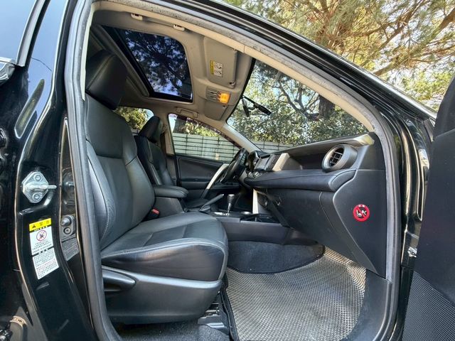 TOYOTA豐田 RAV4  第4張相片