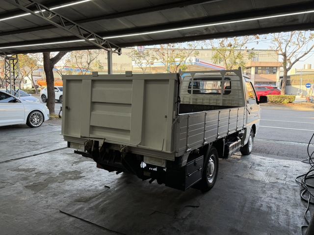 MITSUBISHI三菱 DELICA  第7張相片