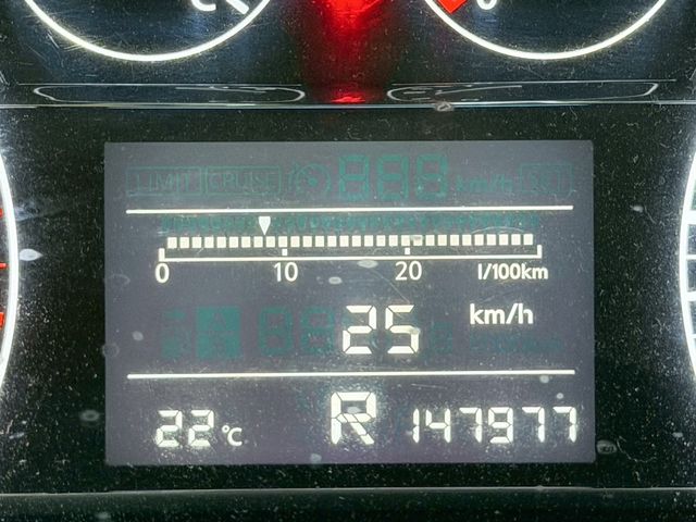 NISSAN日產 TIIDA  第9張相片