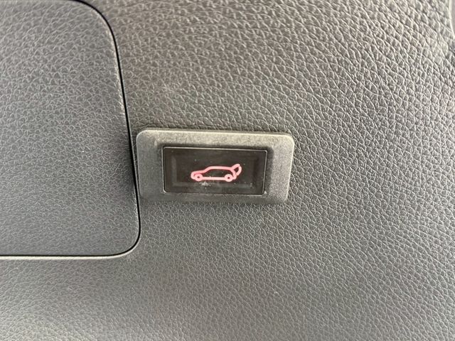 NISSAN日產 TIIDA  第12張相片