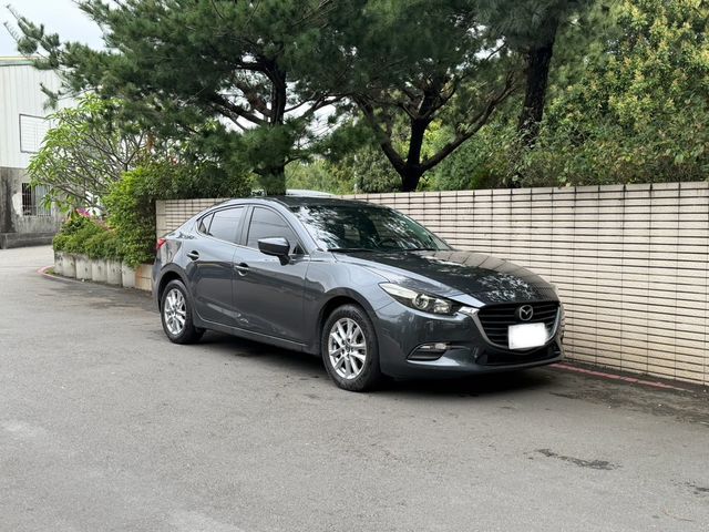 MAZDA馬自達 MAZDA 3  第2張相片