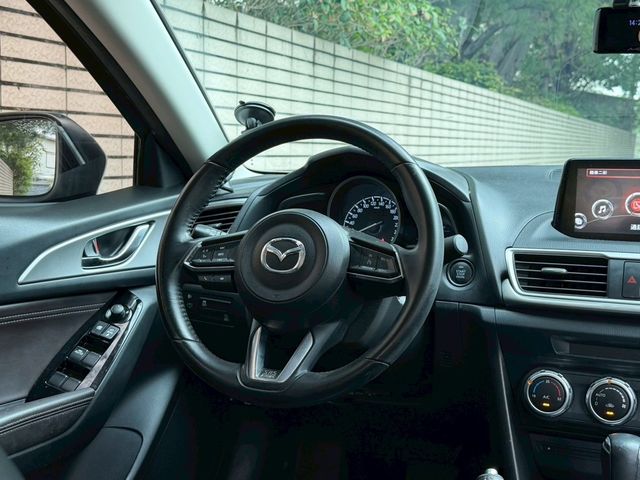MAZDA馬自達 MAZDA 3  第6張相片