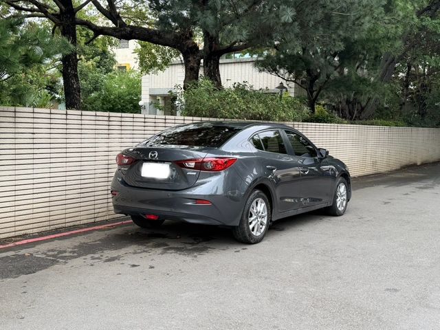 MAZDA馬自達 MAZDA 3  第12張相片
