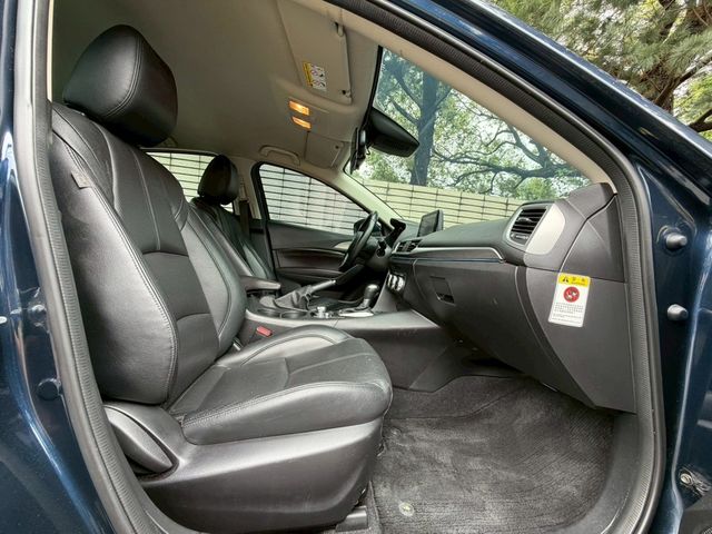 MAZDA馬自達 MAZDA 3  第4張相片