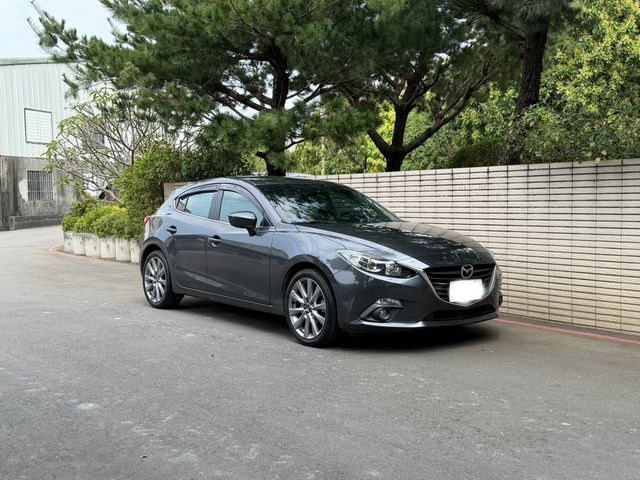 MAZDA馬自達 MAZDA 3  第2張相片