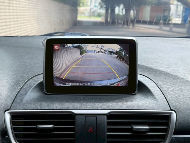 MAZDA馬自達 MAZDA 3  第8張相片