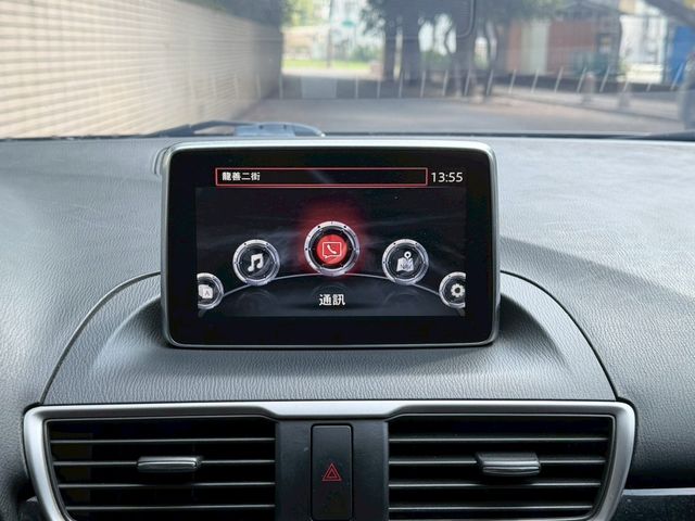 MAZDA馬自達 MAZDA 3  第9張相片