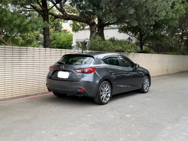 MAZDA馬自達 MAZDA 3  第11張相片