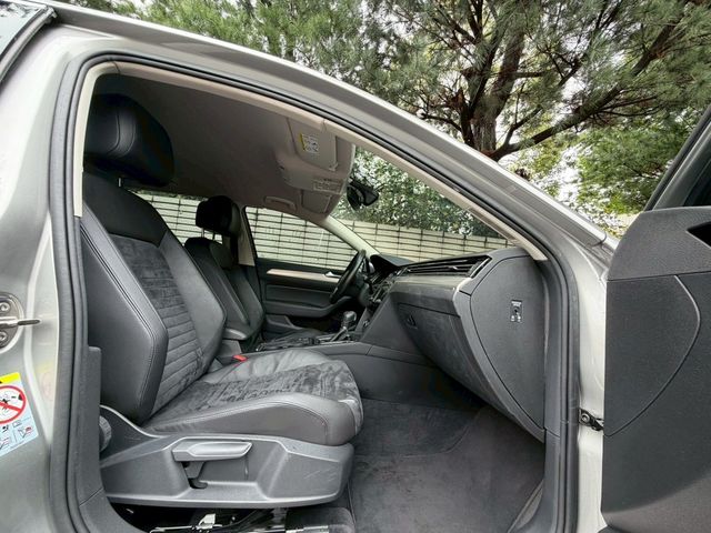 VOLKSWAGEN福斯 PASSAT VARIANT  第4張相片